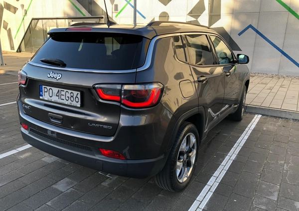 Jeep Compass cena 58000 przebieg: 274700, rok produkcji 2017 z Szamotuły małe 277